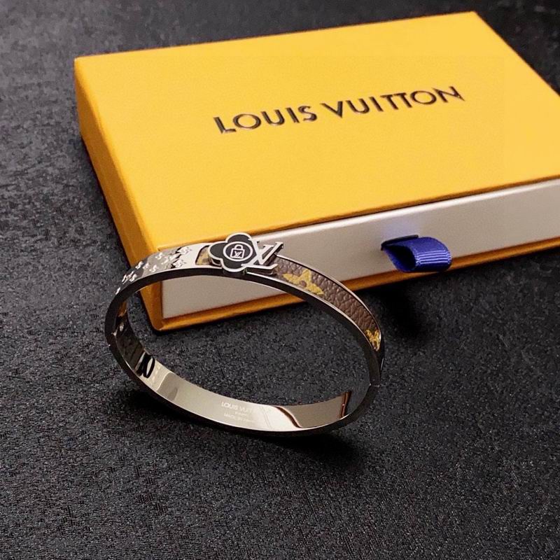 LV Bracelet 04yxh01